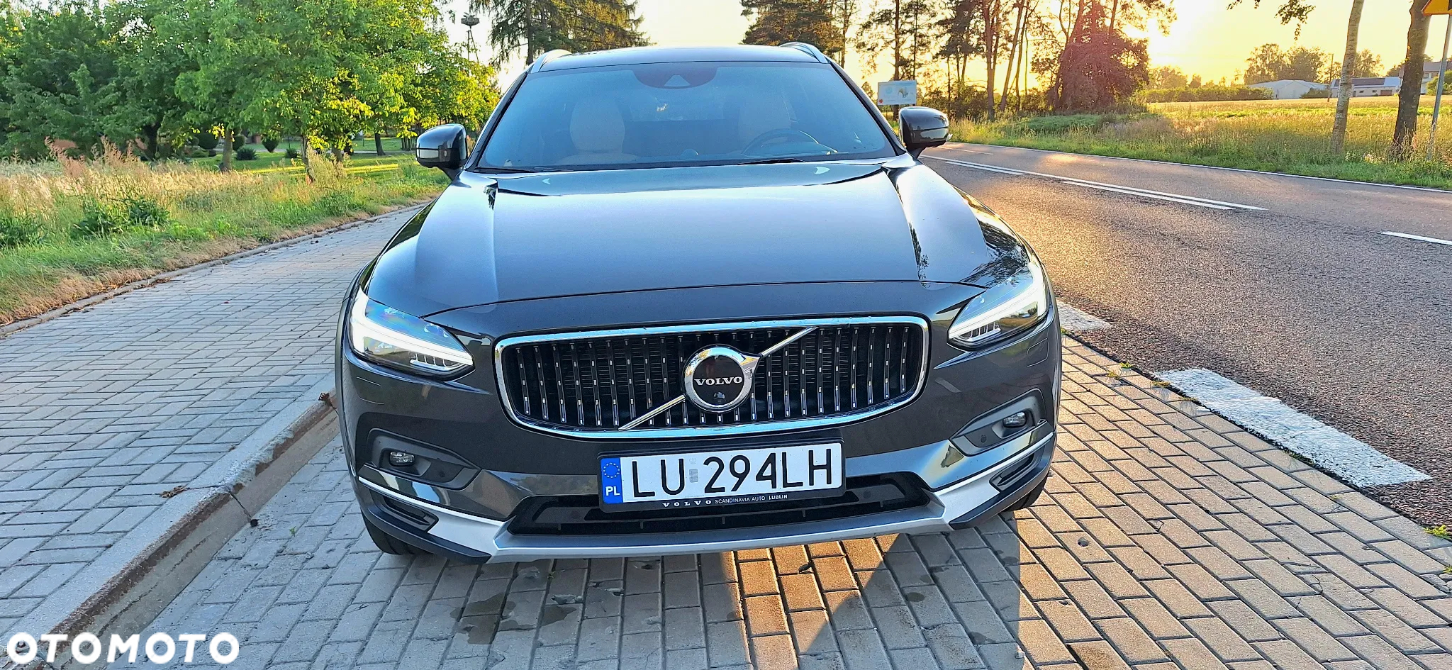 Volvo V90 D5 SCR AWD Momentum Pro - 7