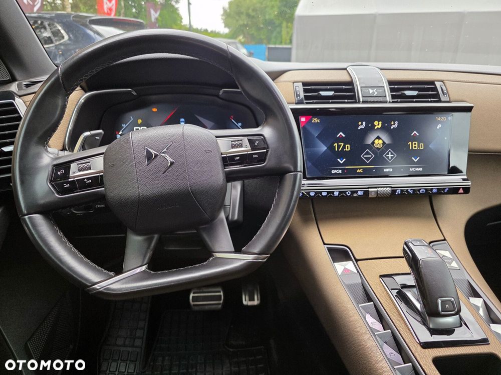 DS Automobiles DS 7 Crossback - 11