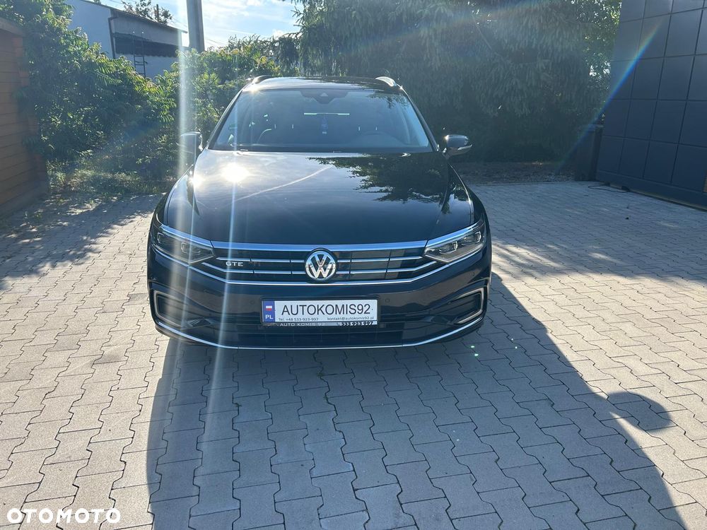 Volkswagen Passat - 14