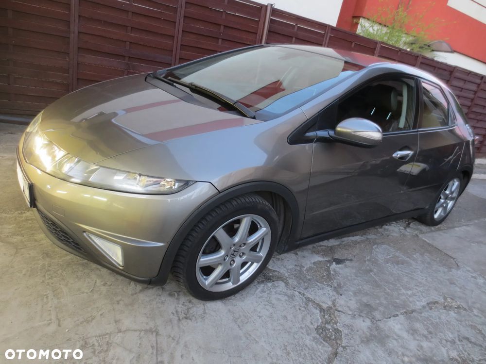 Honda Civic 1.8 Comfort - 28