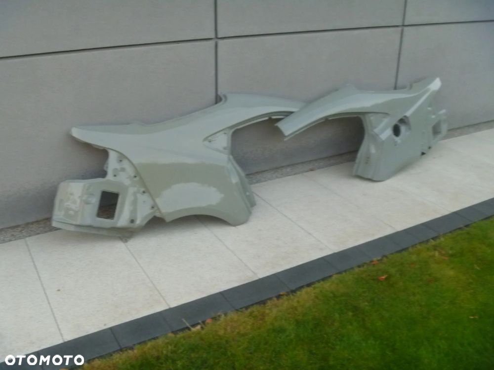 TOYOTA COROLLA E21 SEDAN NOWY BŁOTNIK TYLNY PRAWY LEWY  ORYGINAŁ - 4