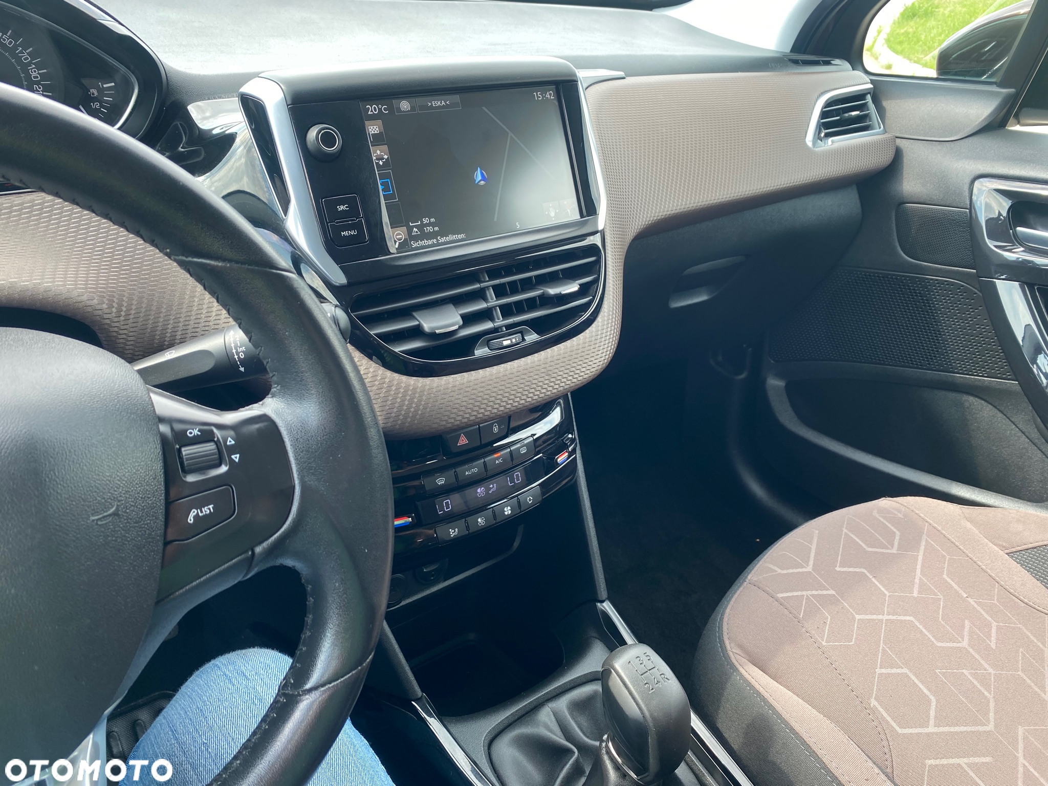 Peugeot 2008 PureTech 110 Stop&Start Black Edition - 6