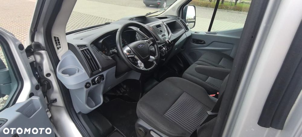Ford Transit - 23