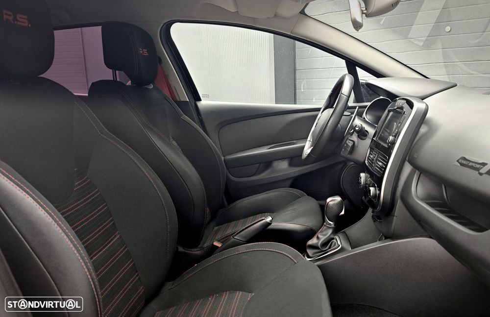 Renault Clio 1.6 T RS Trophy EDC - 12