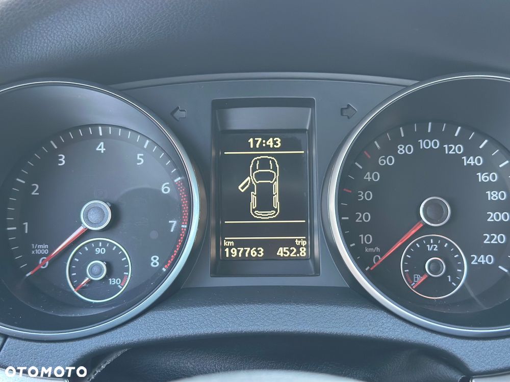Volkswagen Golf 1.4 TSI Highline - 37