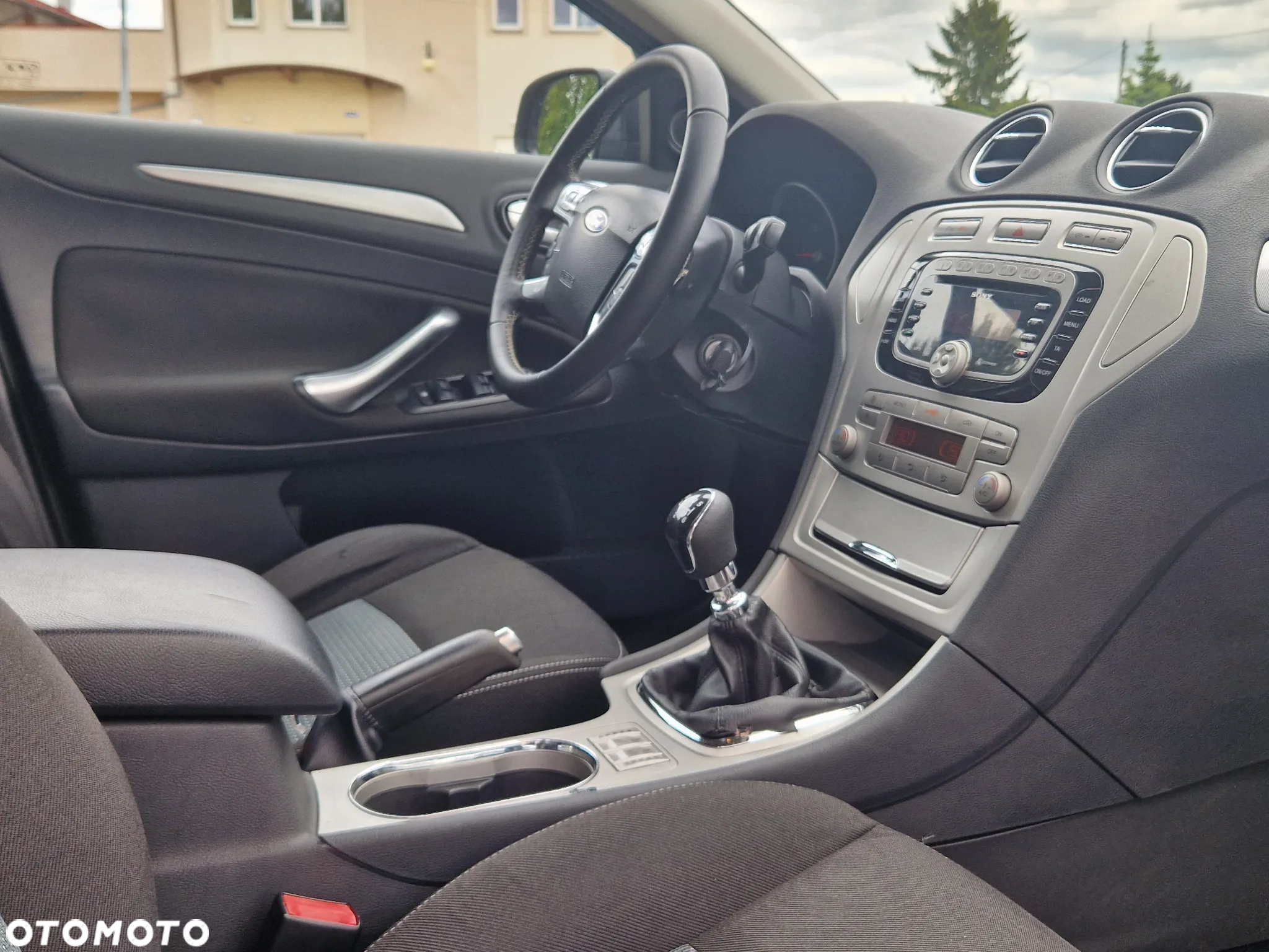 Ford Mondeo Turnier 2.0 TDCi Business Edition - 13
