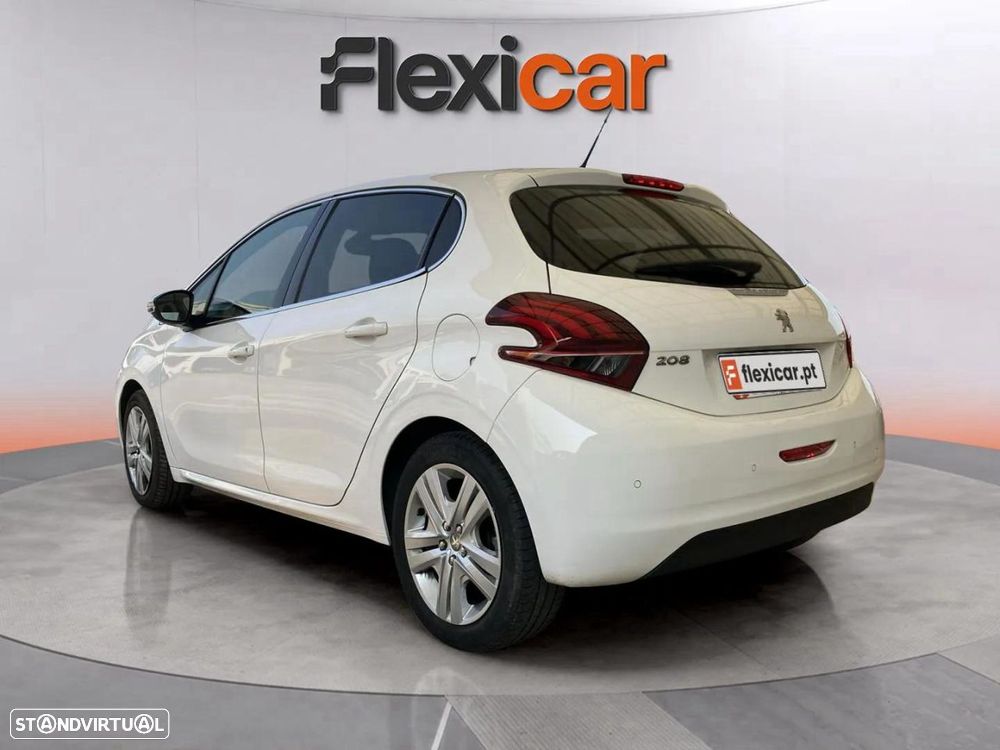 Peugeot 208 1.2 PureTech Allure EAT6 - 7