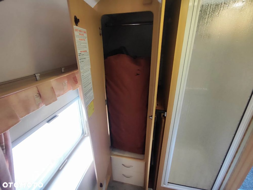 Coachman Amara - 31