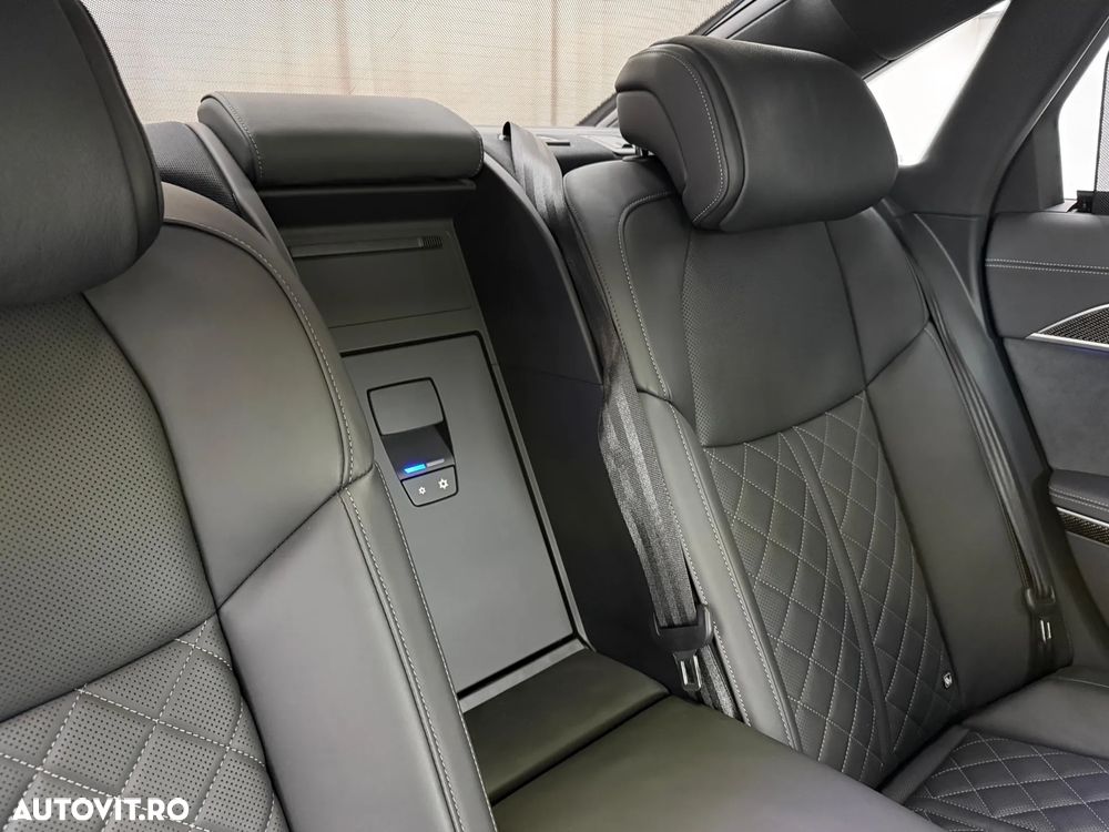 Audi S8 4.0 TFSI quattro Tiptronic - 36