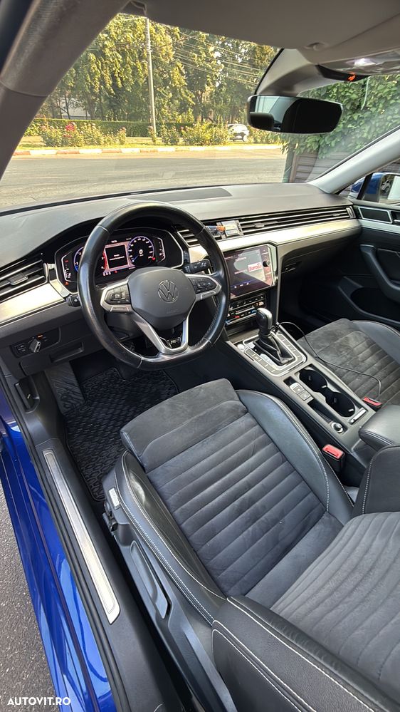 Volkswagen Passat - 4