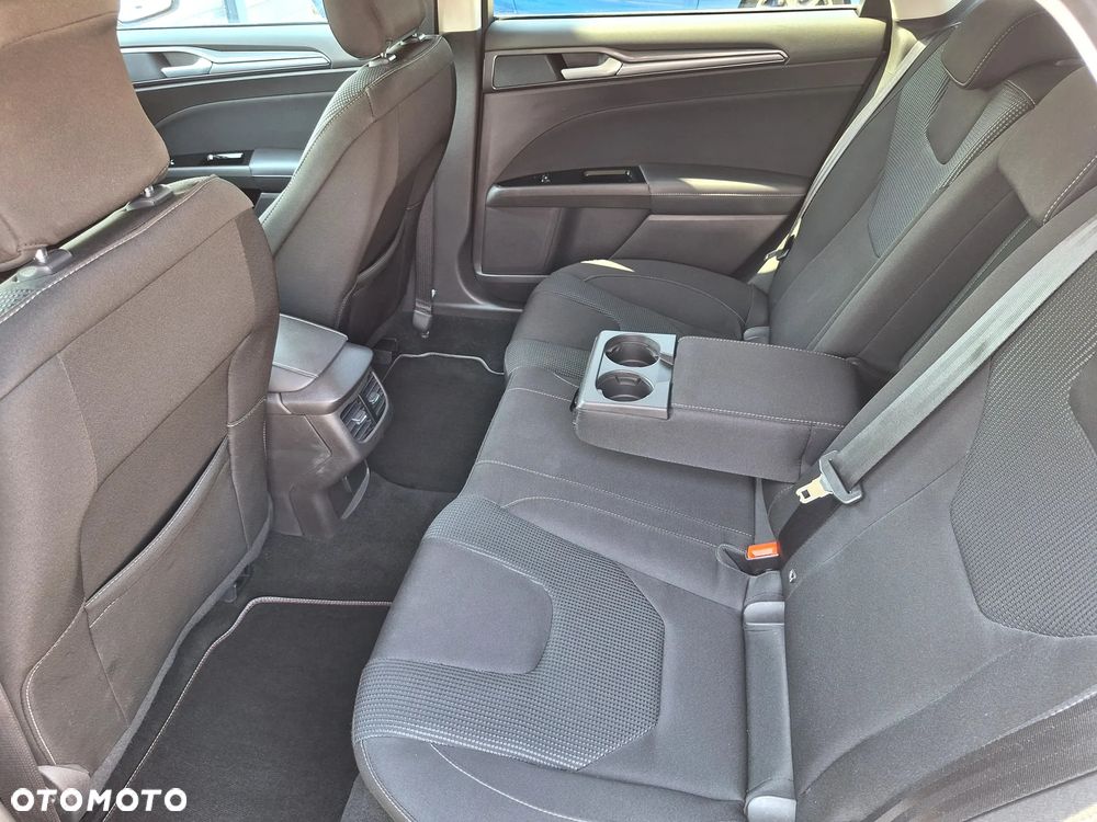 Ford Mondeo 2.0 EcoBlue Titanium - 21