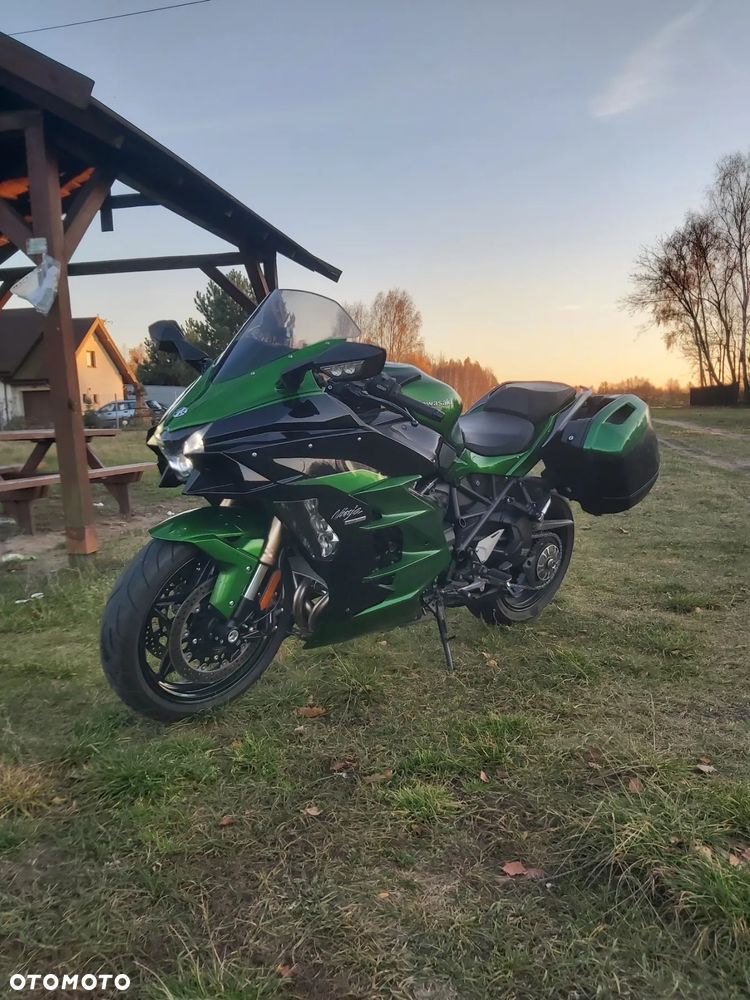 Kawasaki Ninja H2 SX - 26