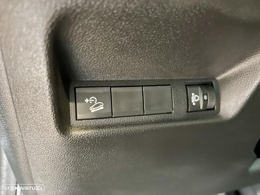Jeep Avenger 1.2 GSE T3 Altitude - 18