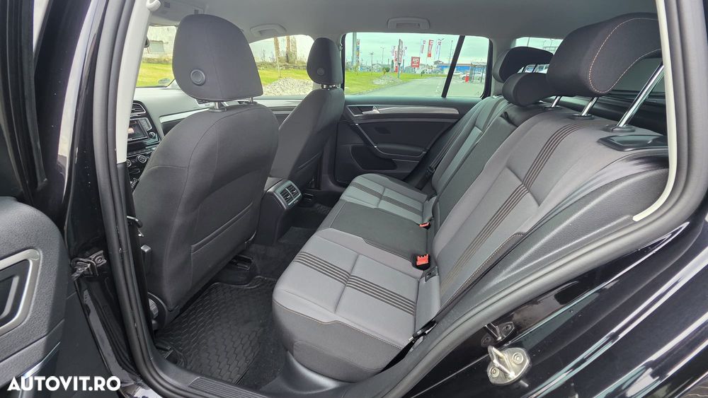 Volkswagen Golf 2.0 TDI Highline - 7