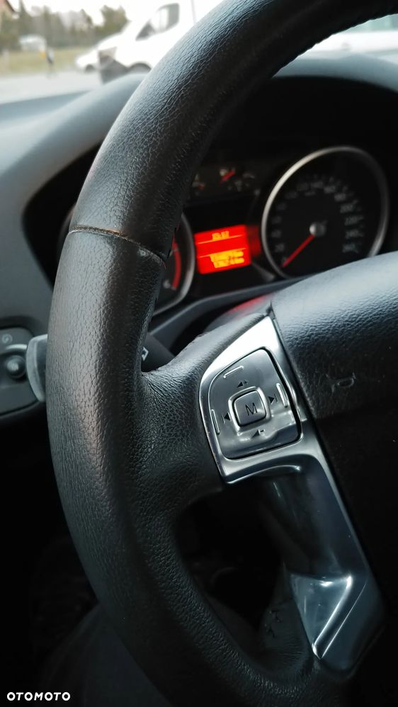 Ford Mondeo 1.8 TDCi Silver X - 8