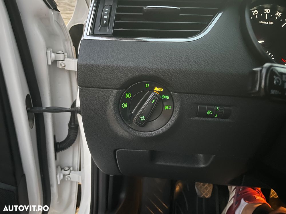 Skoda Octavia - 25
