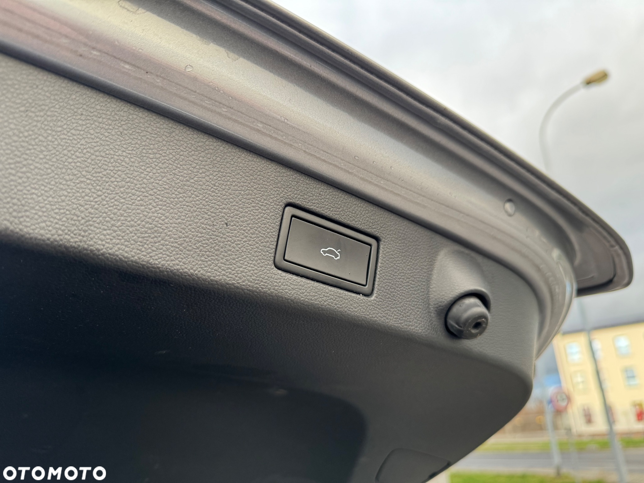 Volkswagen Arteon 2.0 TDI SCR R-Line DSG - 30