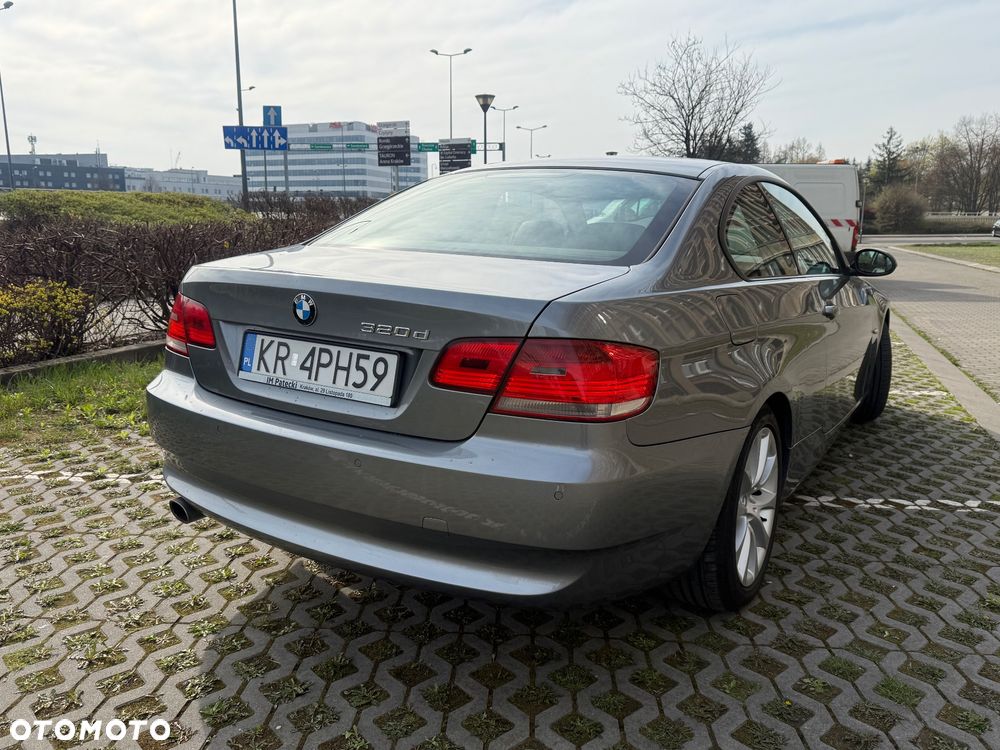 BMW Seria 3 320d DPF - 33