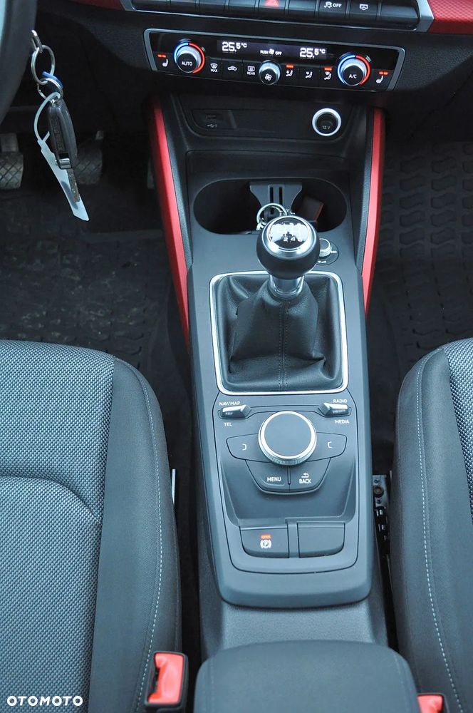 Audi Q2 30 TDI design - 35