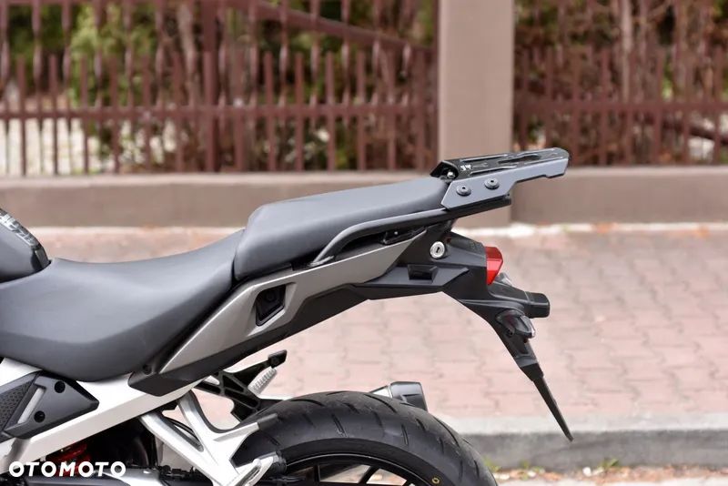 Honda VFR - 27
