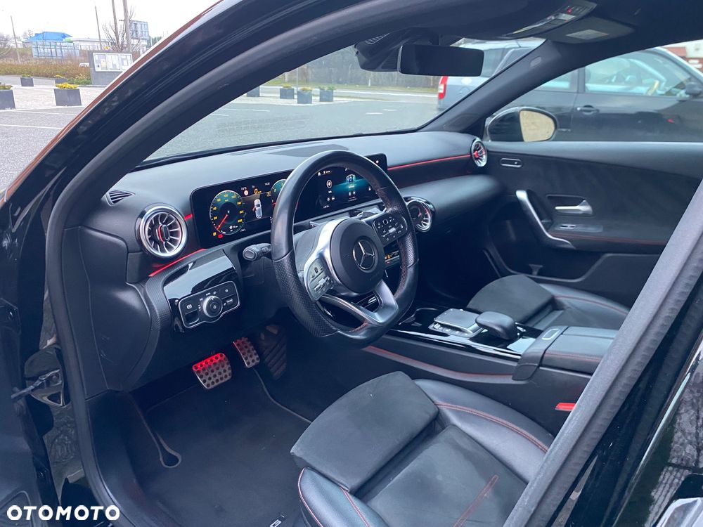 Mercedes-Benz Klasa A ver-200-d-8g--dct-amg-line - 4