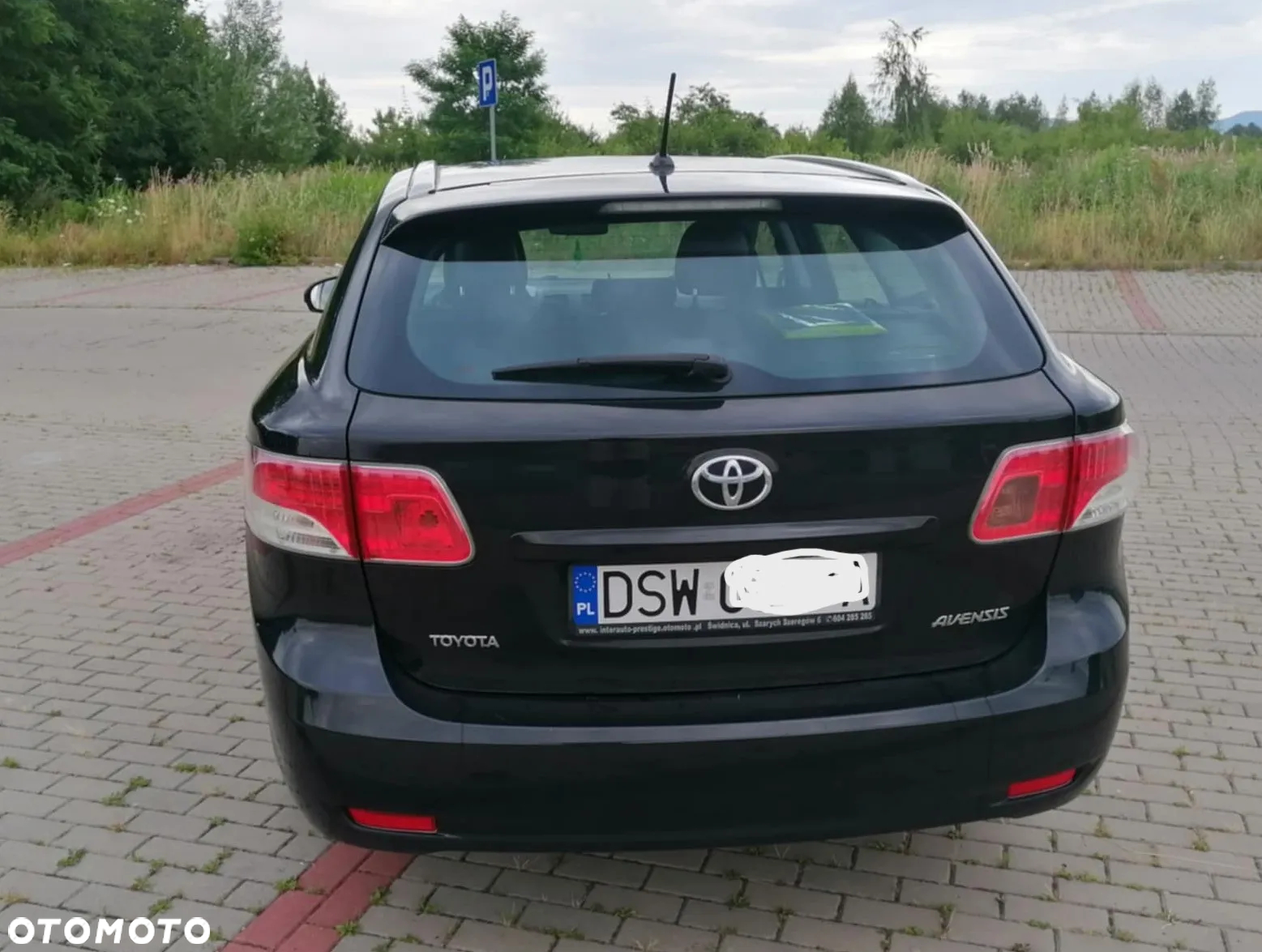 Toyota Avensis 1.6 Luna - 9