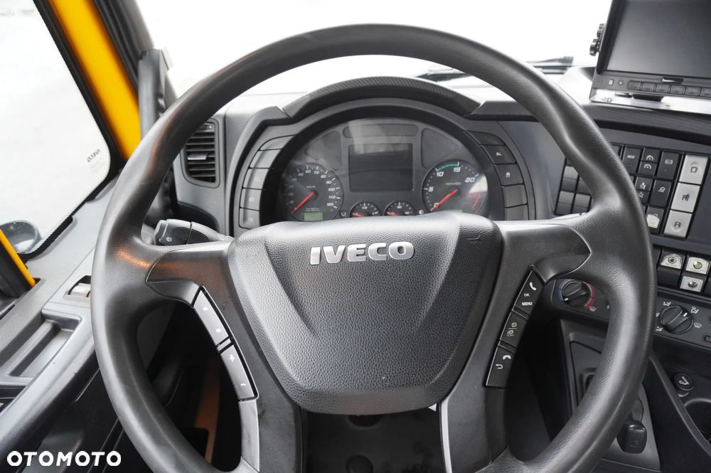 Iveco Stralis 420 8x2 / Zabudowa laweta Fiault / 2 osie skrętne / 17,6 t ładowności - 21
