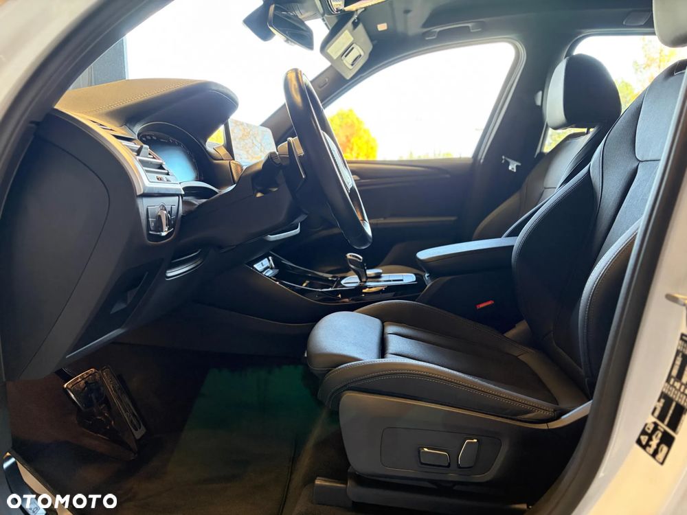 BMW X3 xM40d mHEV - 14