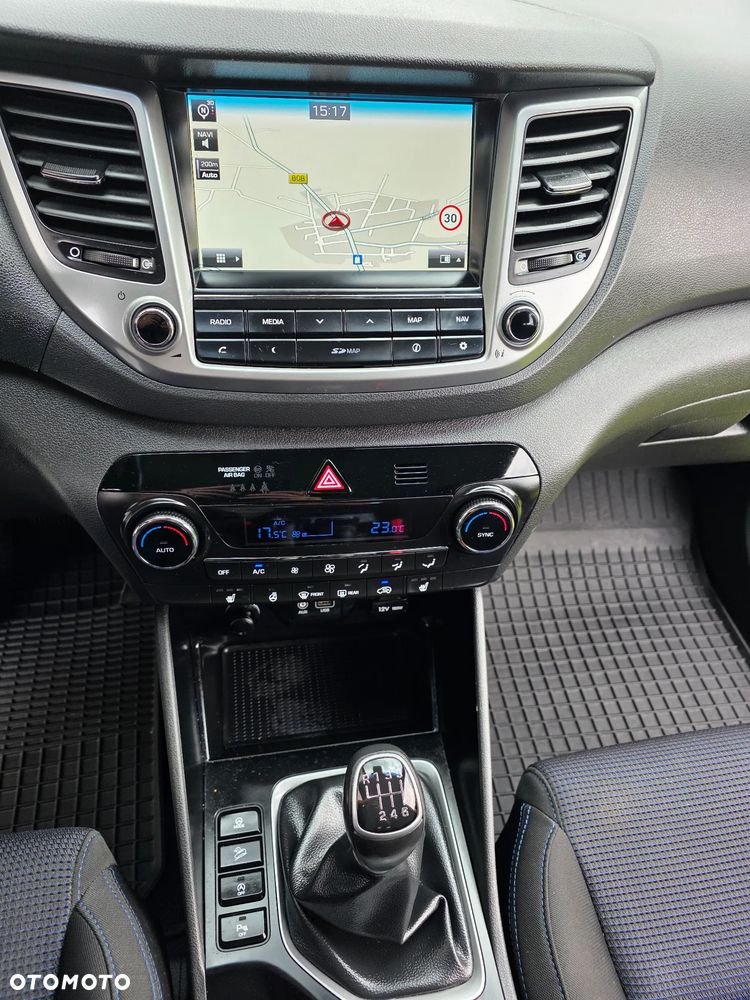 Hyundai Tucson blue 1.6 GDi 2WD Passion - 16