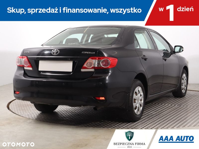 Toyota Corolla - 6