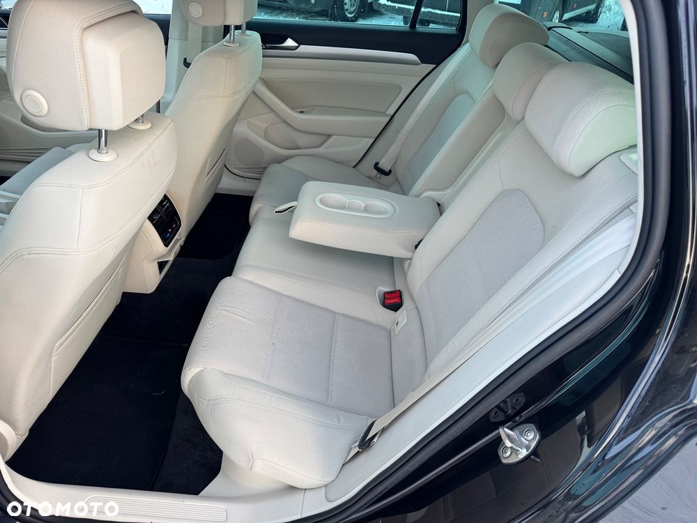 Volkswagen Passat Variant 2.0 TDI BMT SCR Comfortline DSG7 - 11