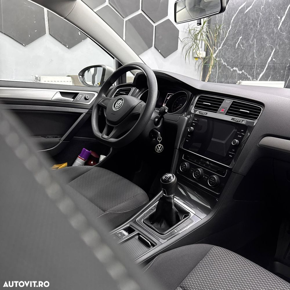 Volkswagen Golf 1.0 TSI Trendline - 8