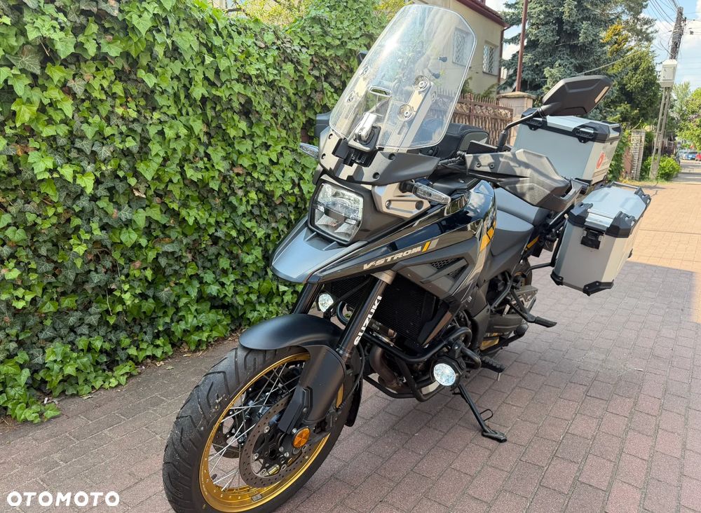 Suzuki V-STROM - 9