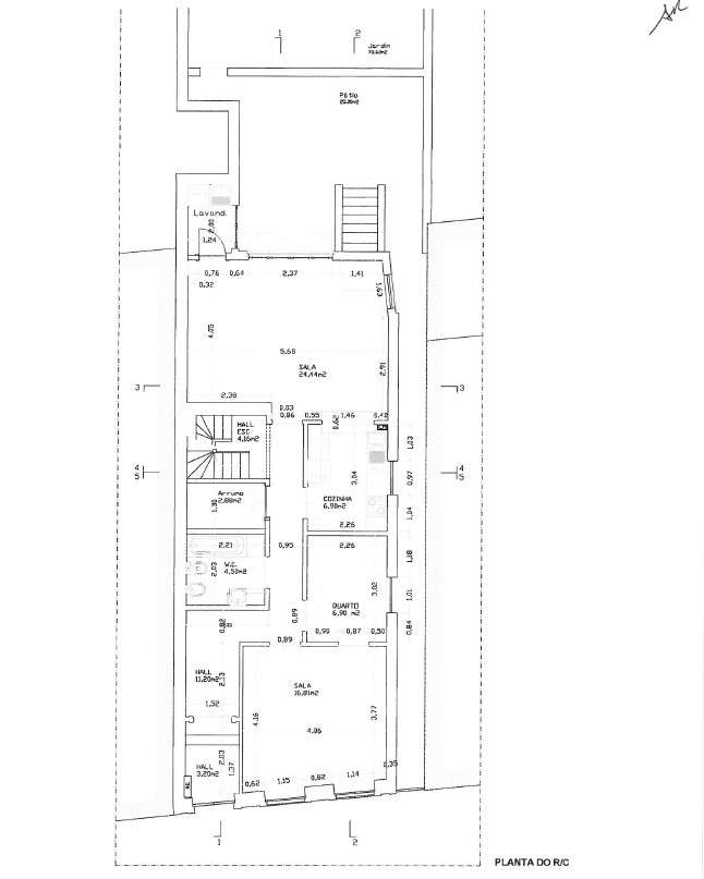 Moradia na Foz com jardim p/ reabilitar c/ projeto aprovado para T5 - Grande imagem: 5/6