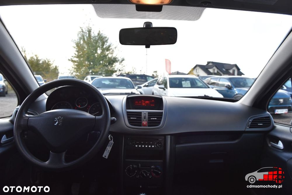 Peugeot 207 - 18