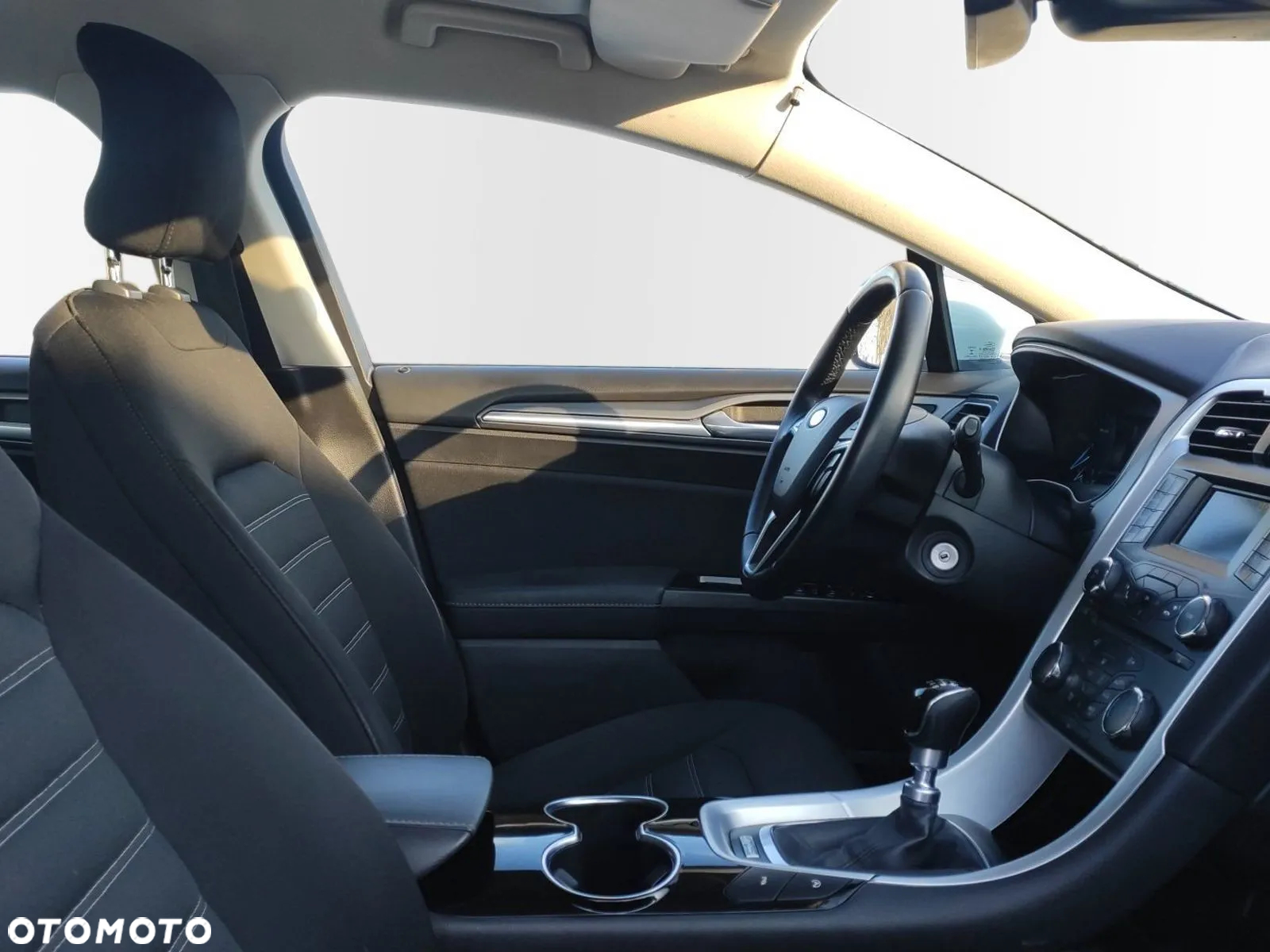 Ford Mondeo 1.5 TDCi ECOnetic Ambiente - 8