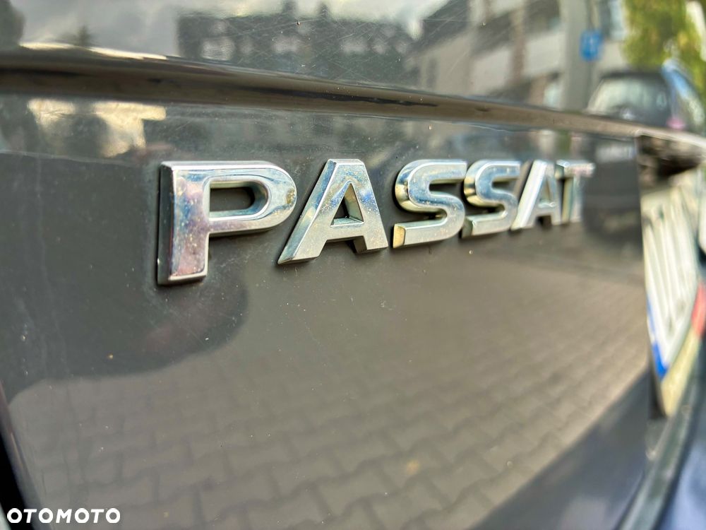 Volkswagen Passat 2.0 TDI Comfortline - 12