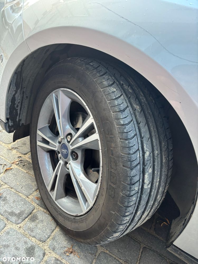 Ford Focus 1.0 EcoBoost Trend - 10