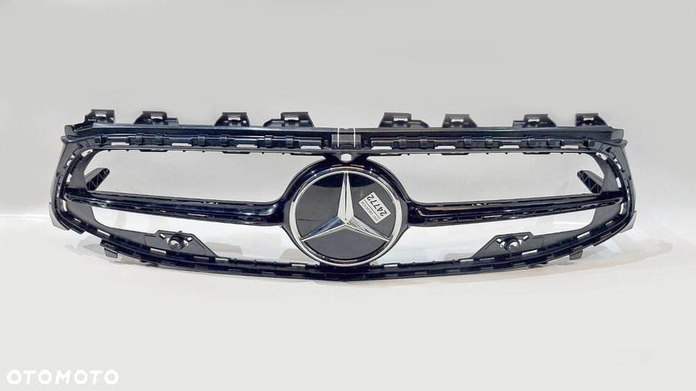 atrapa grill ramka znaczek mercedes cla w118 c118 lift amg a1188883800 - 2