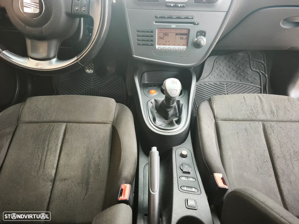 SEAT Leon 2.0 TDI DPF FR - 18