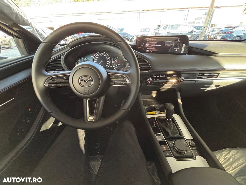 Mazda 3 e-Skyactiv G140 AT MHEV Homura - 16