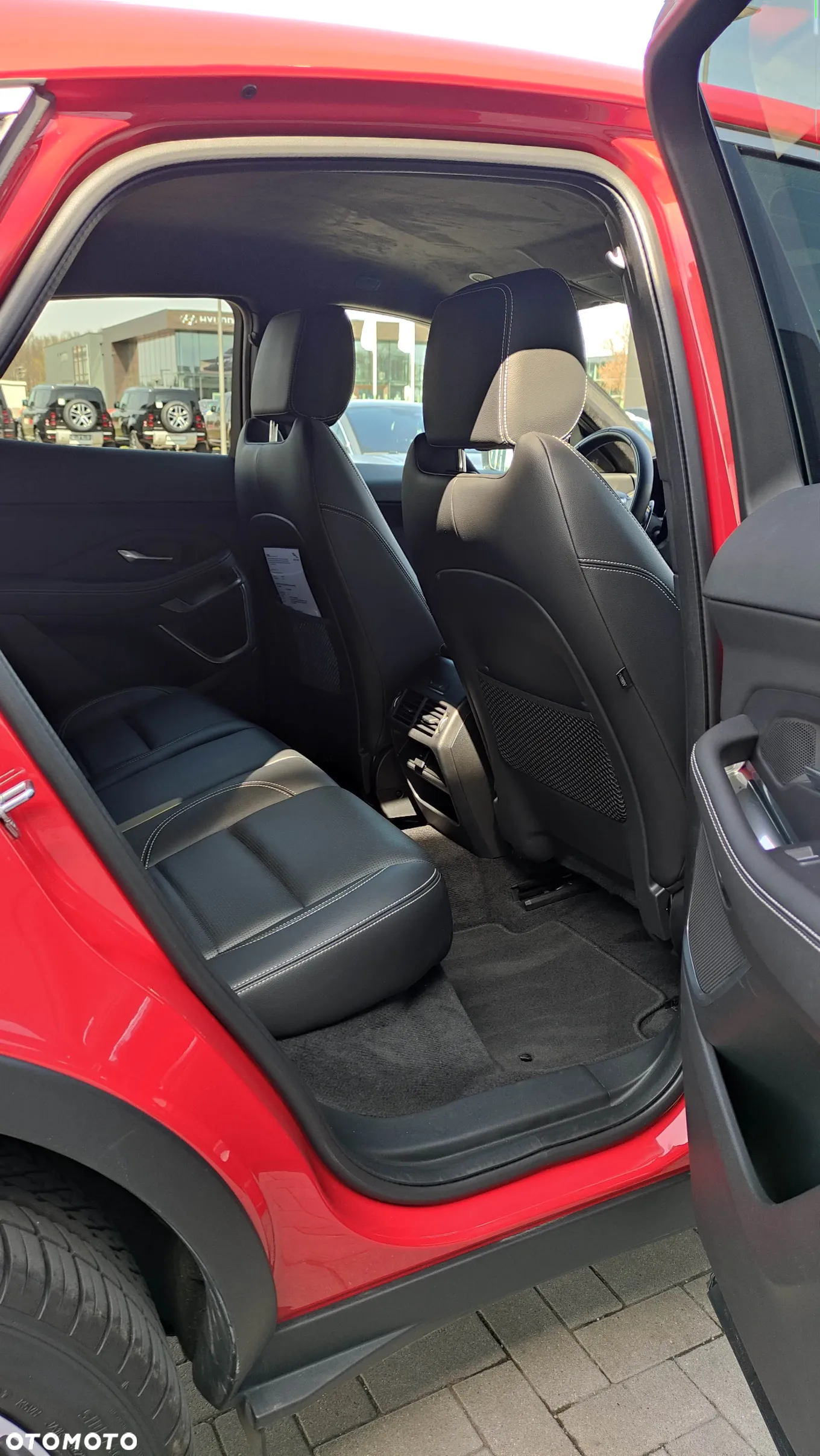 Jaguar E-Pace 2.0 i4D AWD R-Dynamic SE - 3
