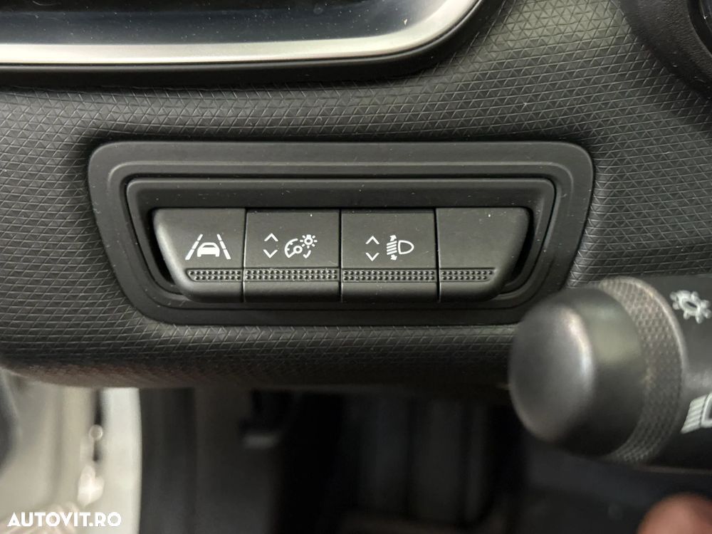 Renault Clio - 16