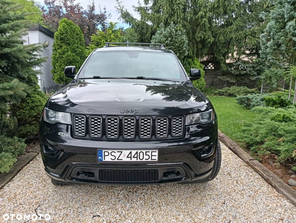 Jeep Grand Cherokee - 8