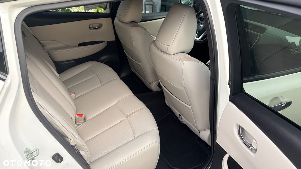 Nissan Leaf 62 kWh e+ N-Connecta - 17