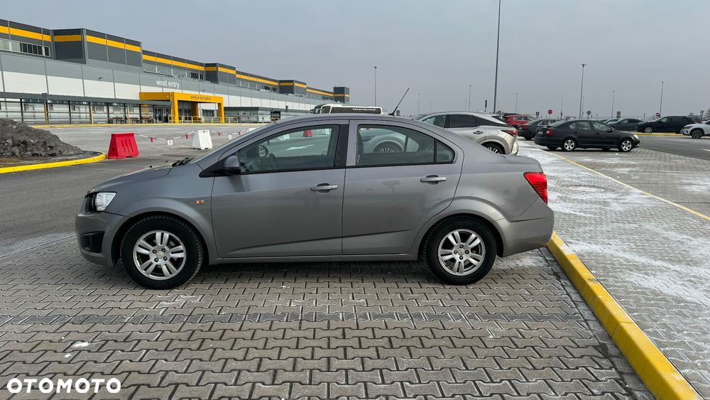 Chevrolet Aveo 1.4 16V LT - 3