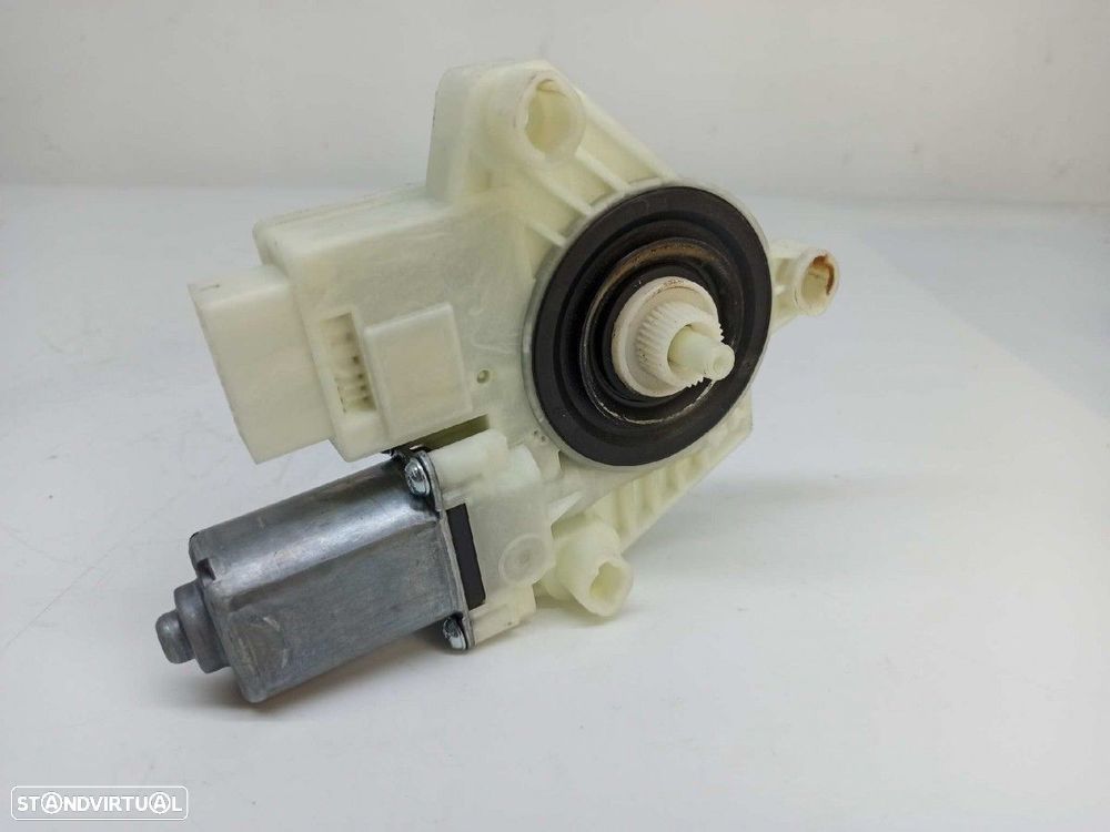 MOTOR ELEVADOR TRASEIRO ESQUERDO VOLKSWAGEN GOLF VII LIM. (BQ1) ADVANCE - 2