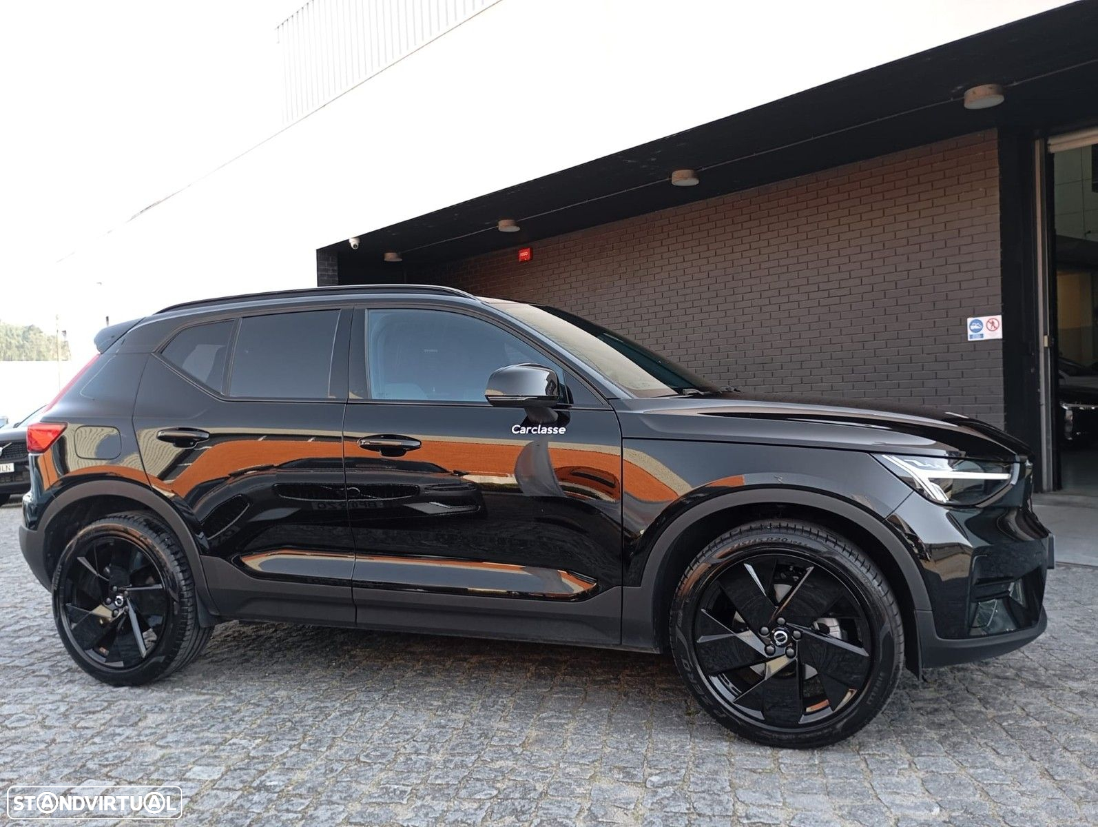 Volvo XC 40 2.0 B3 Black Edition - 6
