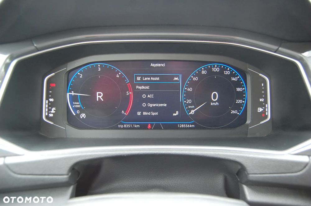 Volkswagen T-Roc - 6
