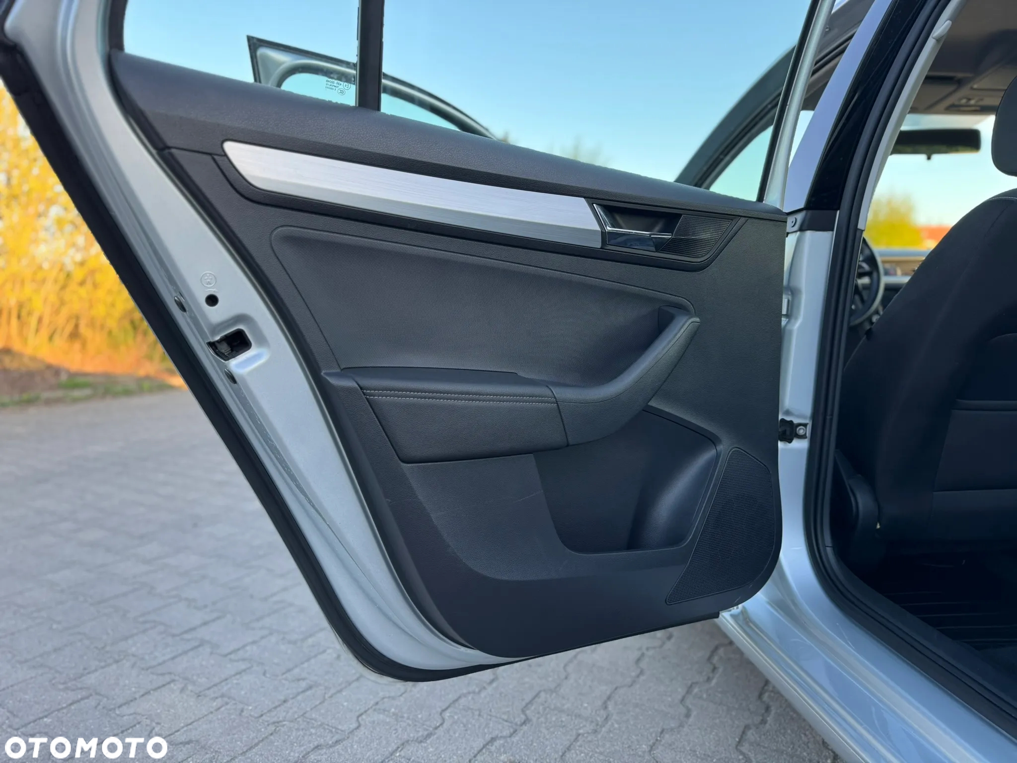 Skoda RAPID 1.0 TSI Ambition - 24